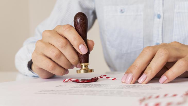 While often discussed together, the Foreign Business License (FBL) and Foreign Business Certificate (FBC) in Thailand have distinct purposes and application procedures. Here's a breakdown of the key differences.